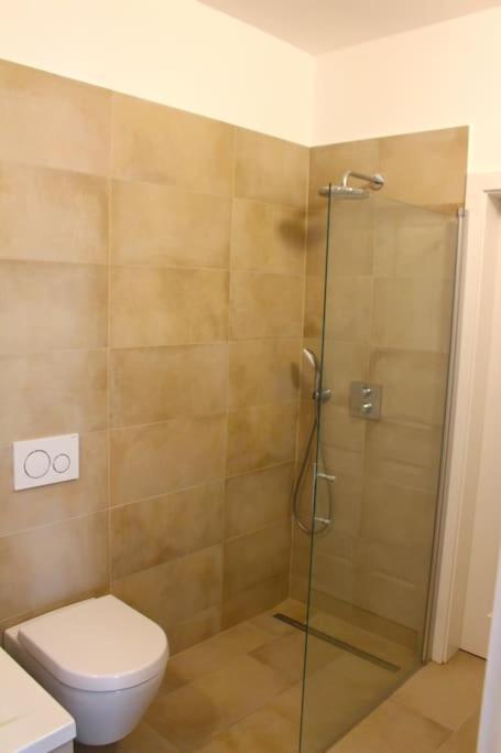 Paraderma Apartment Im Zentrum Baden Bei Wien Luaran gambar